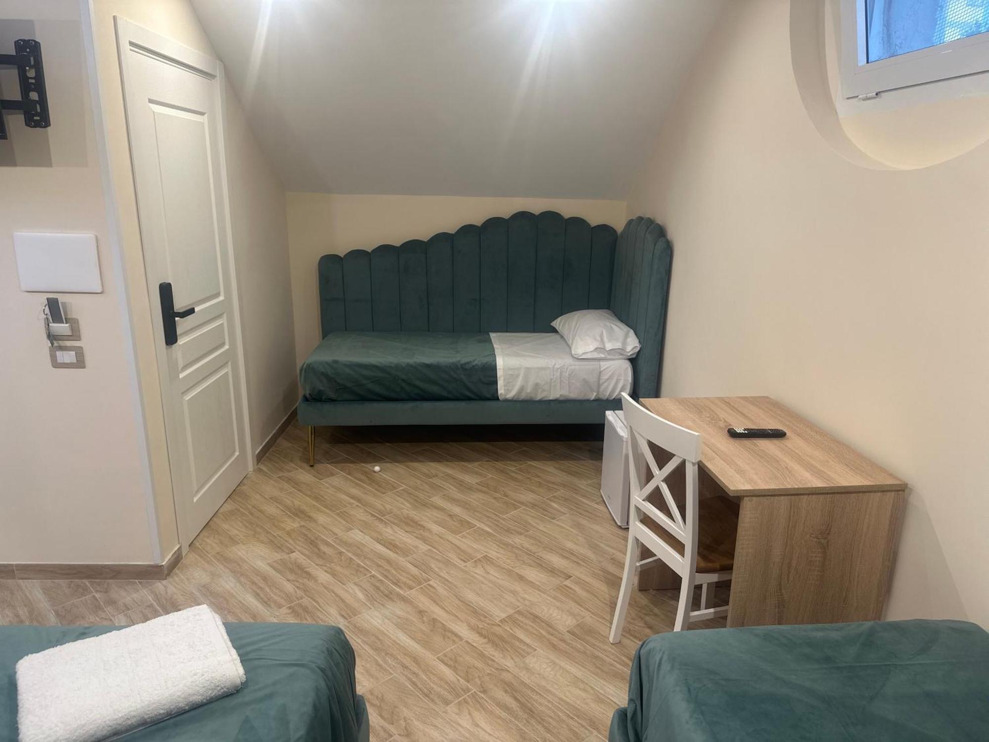 Attic Room Неаполь Экстерьер фото