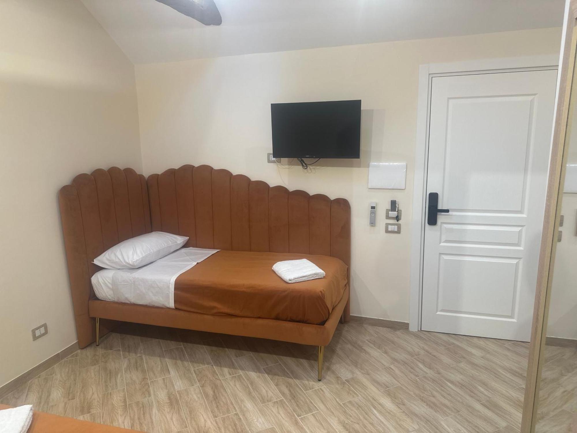 Attic Room Неаполь Экстерьер фото