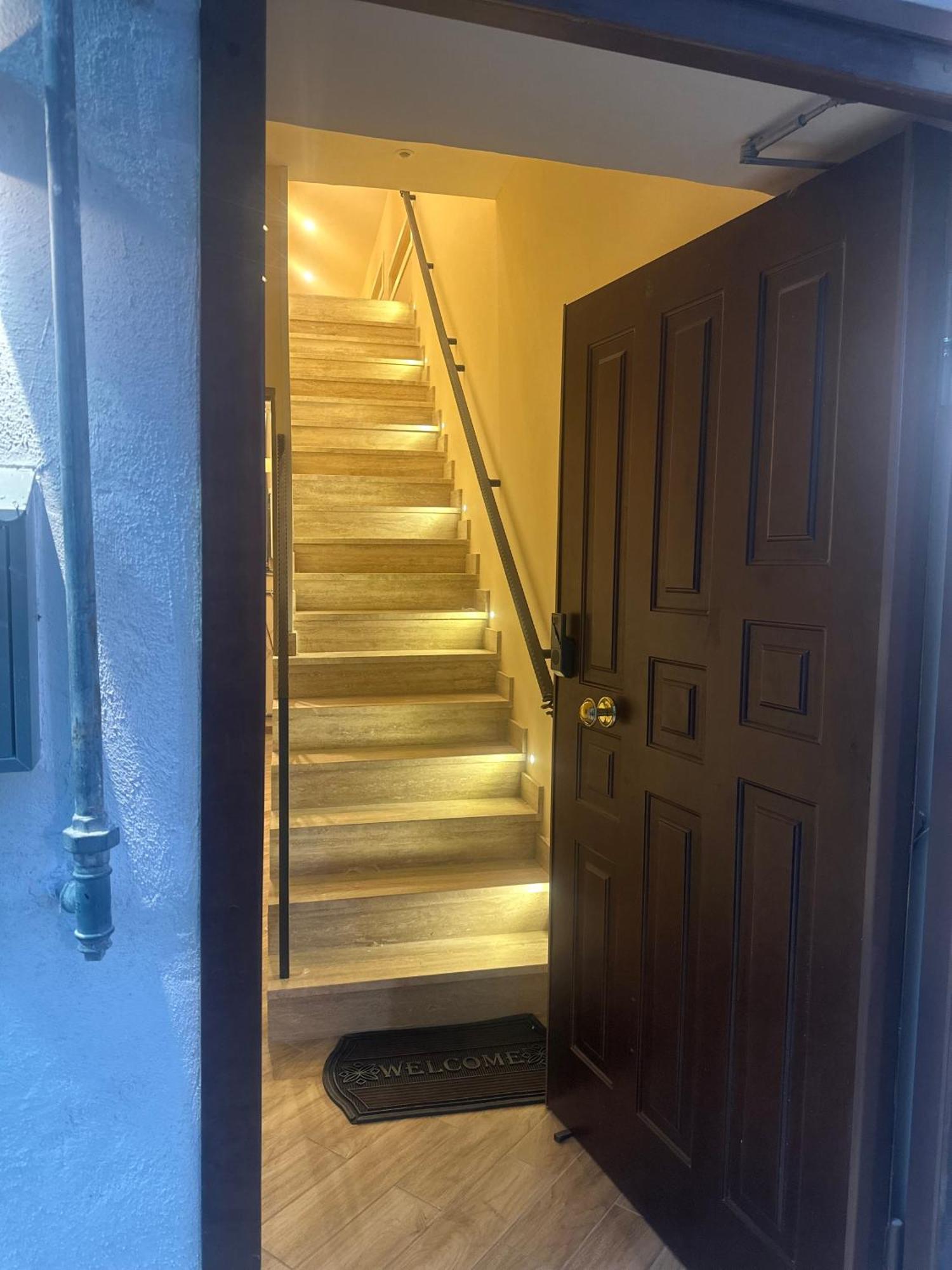 Attic Room Неаполь Экстерьер фото